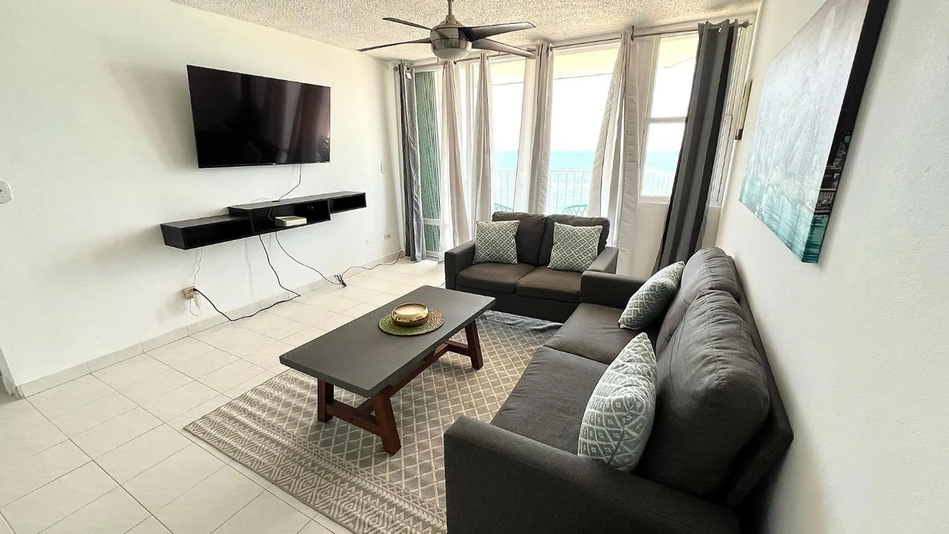 Gorgeous Ocean View 1Br W/Beach Acess & Pool Apartamento San Juan